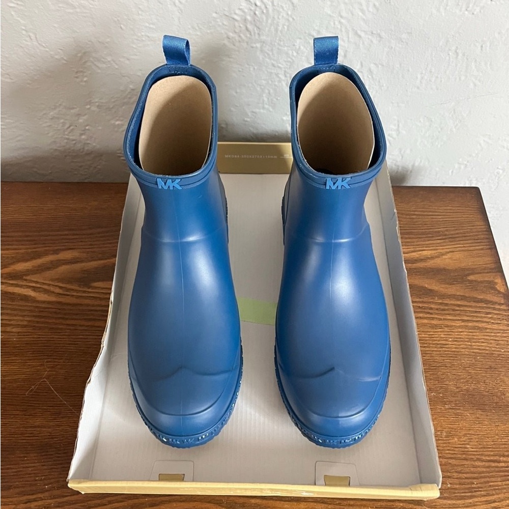 NWT Michael Kors rain boots in River Blue - Picture 5 of 11